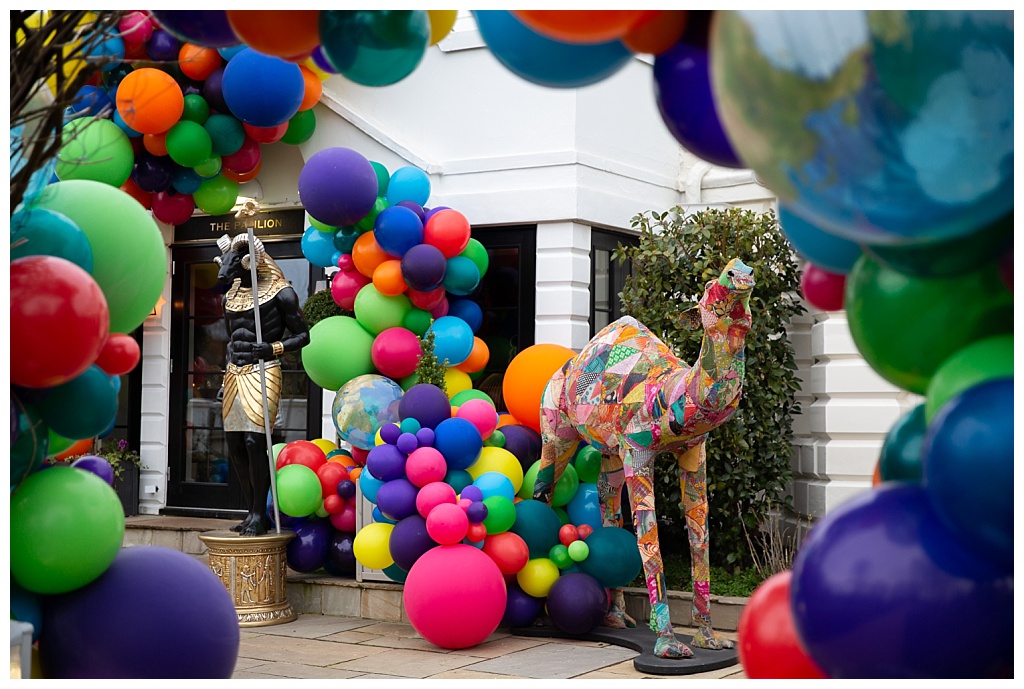 Balloon installation by Bubblegum Balloons near London 